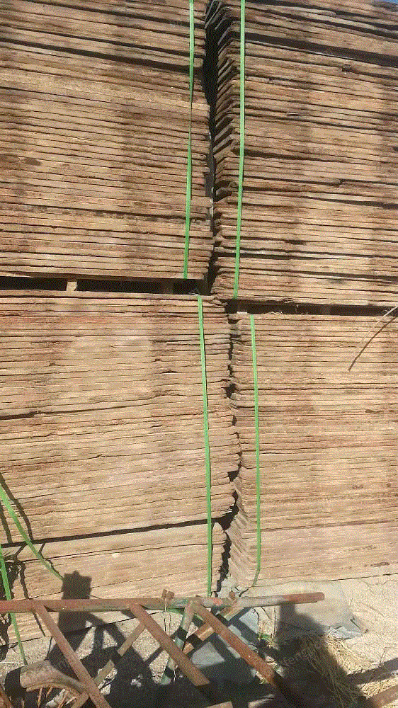出售竹胶板