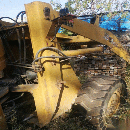 山东枣庄因闲置出售通正牌18型抓草机 13000元