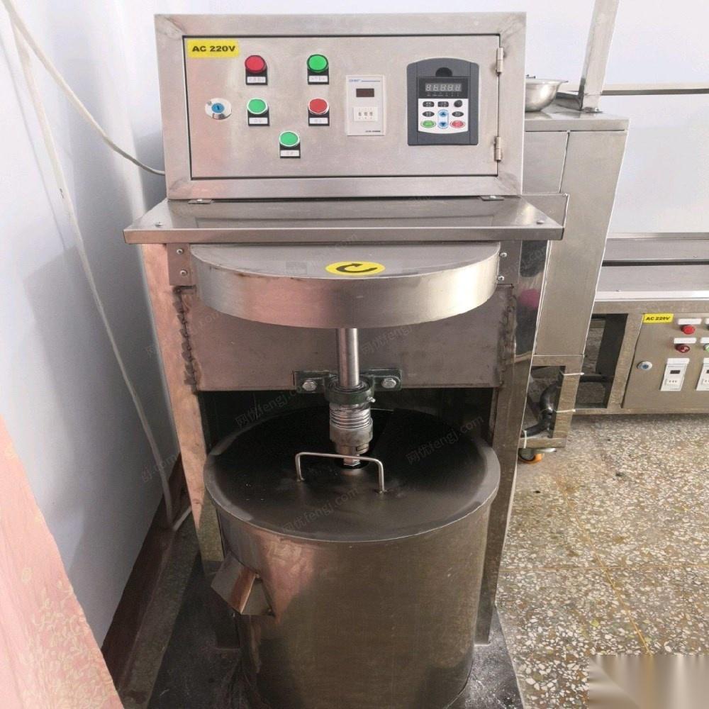 河北石家庄老式槽子糕制作机械出售 12200元