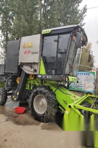 上海宝山区急用钱出售在位一台小麦收割机19极光80玉柴175高压共轨发动机 6.3万元