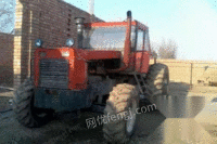 新疆昌吉出售1204，纽荷兰180-90拖拉机 3.2万元