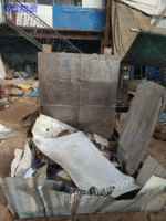 广西南宁出售1台废钢铁加工设备315吨压力废铁打包机