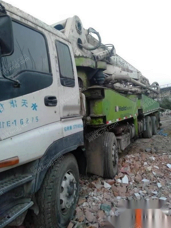 河北邯郸转让上海柳工鸿得利47米泵车