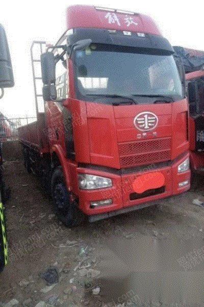 河北秦皇岛出售16年5月320马力,前四后八平板9.