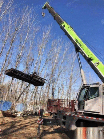 河南安阳转让17年中联ztc250v大臂42米吊车