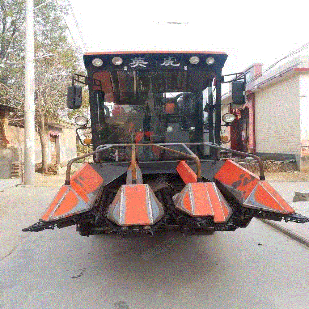河南安阳新款英虎三行玉米收割机出售38800元