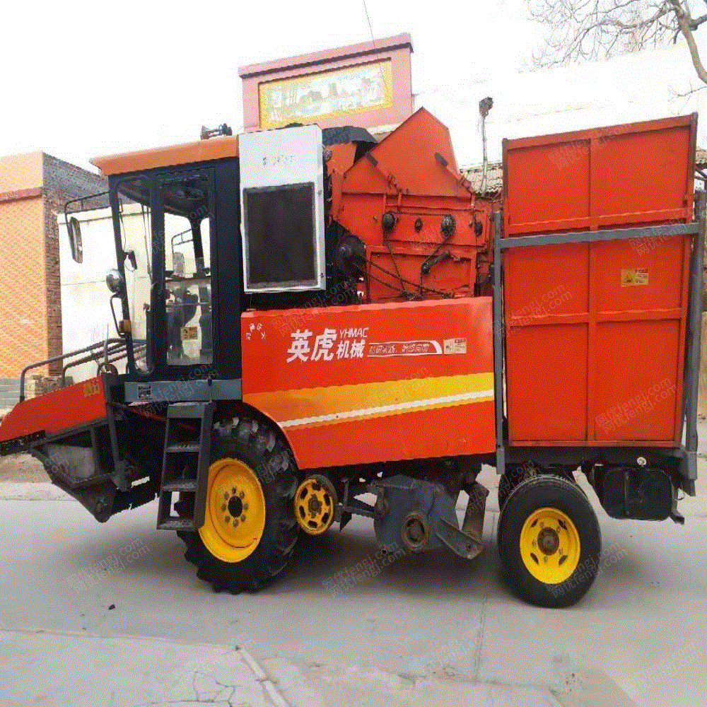 河南安阳新款英虎三行玉米收割机出售38800元