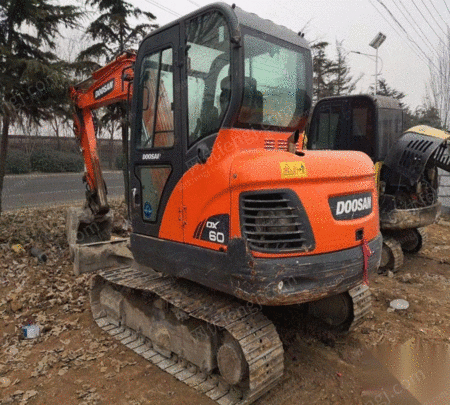 斗山dx60 挖掘机18万元