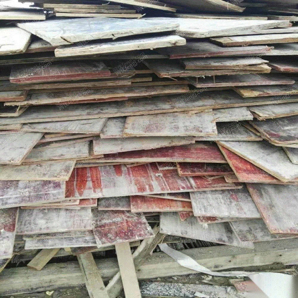 武汉废旧木材回收 建筑木材回收 木方 防腐木收售 拆除搬迁价格