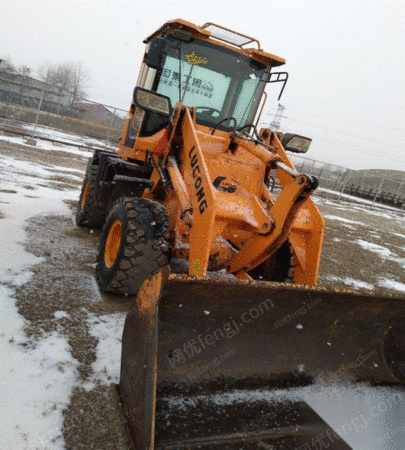 转卖二手16年鲁工20装载机 23万元