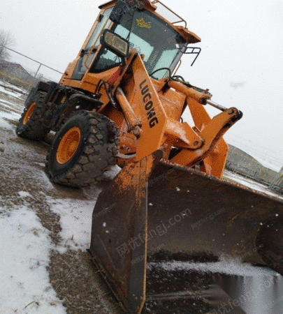 转卖二手16年鲁工20装载机 23万元