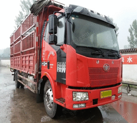 解放j6.-6.8米高栏货车