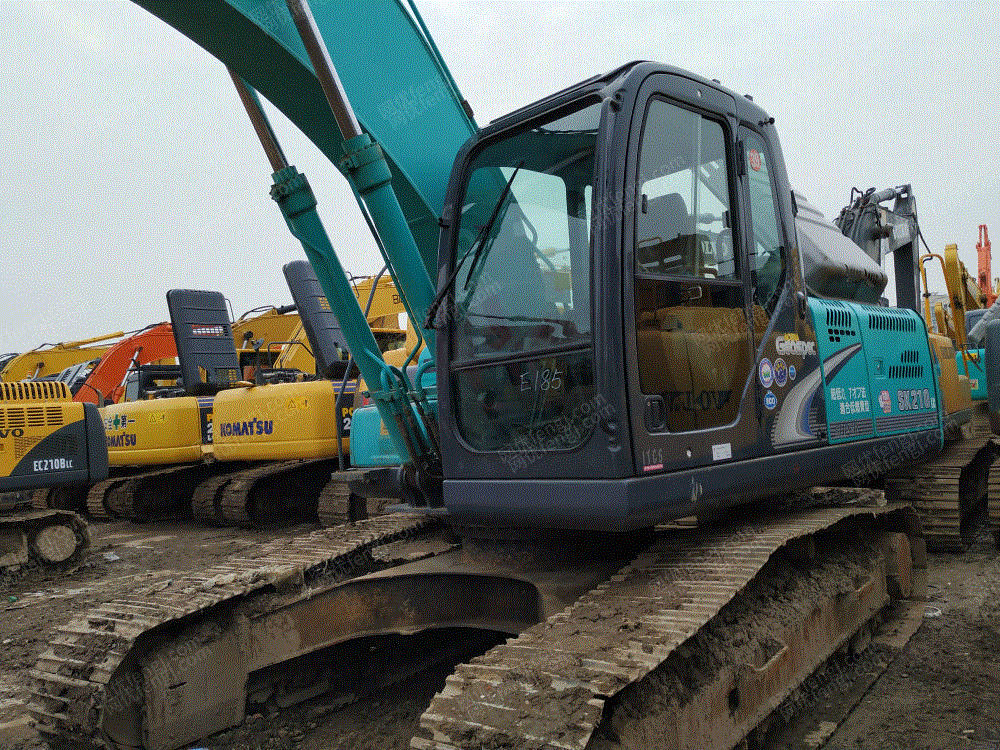 江苏苏州出售1台神钢210超8二手挖掘机360000元