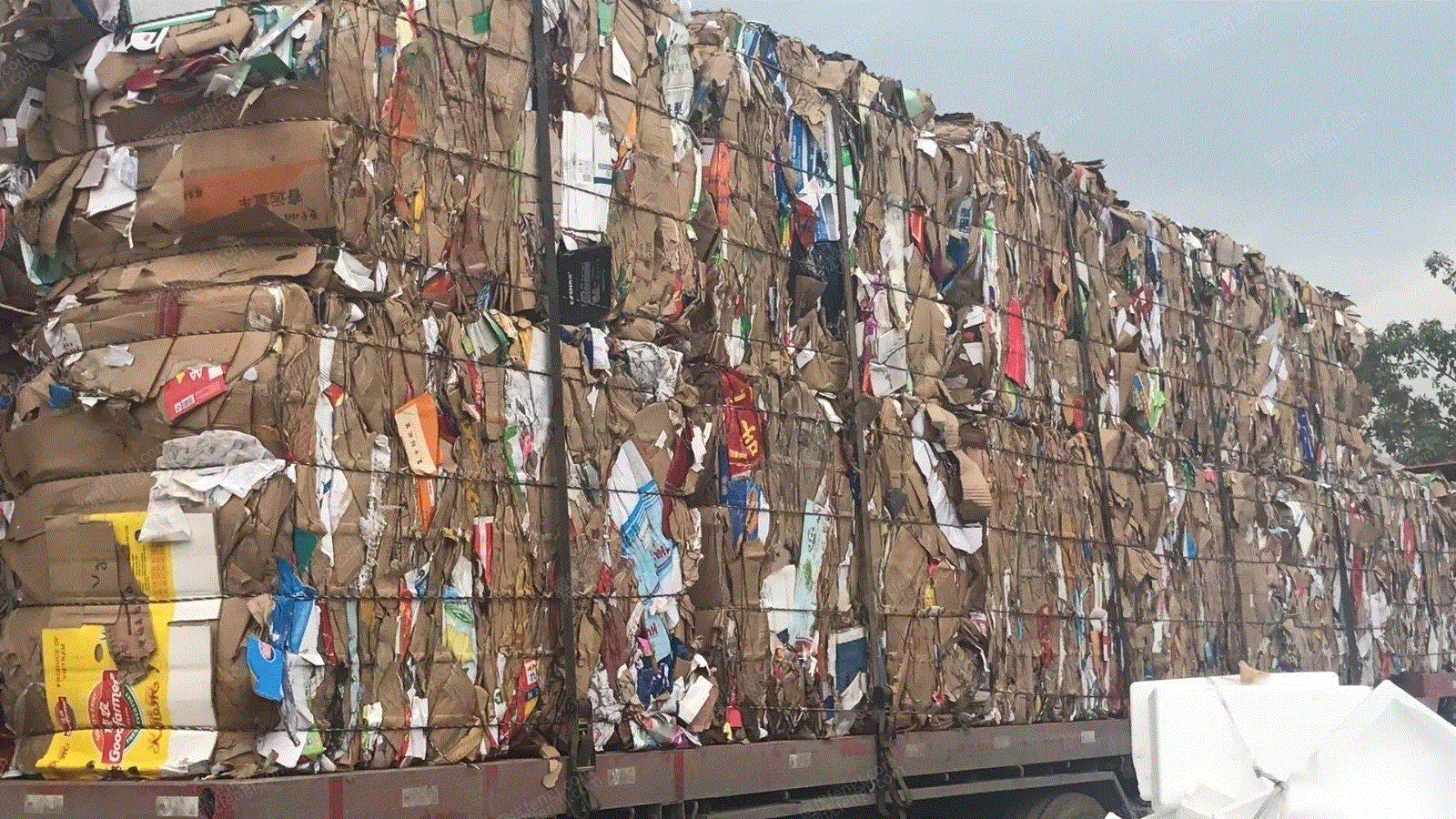 公司专业废品回收高价收废纸废书广告纸一切废品金属