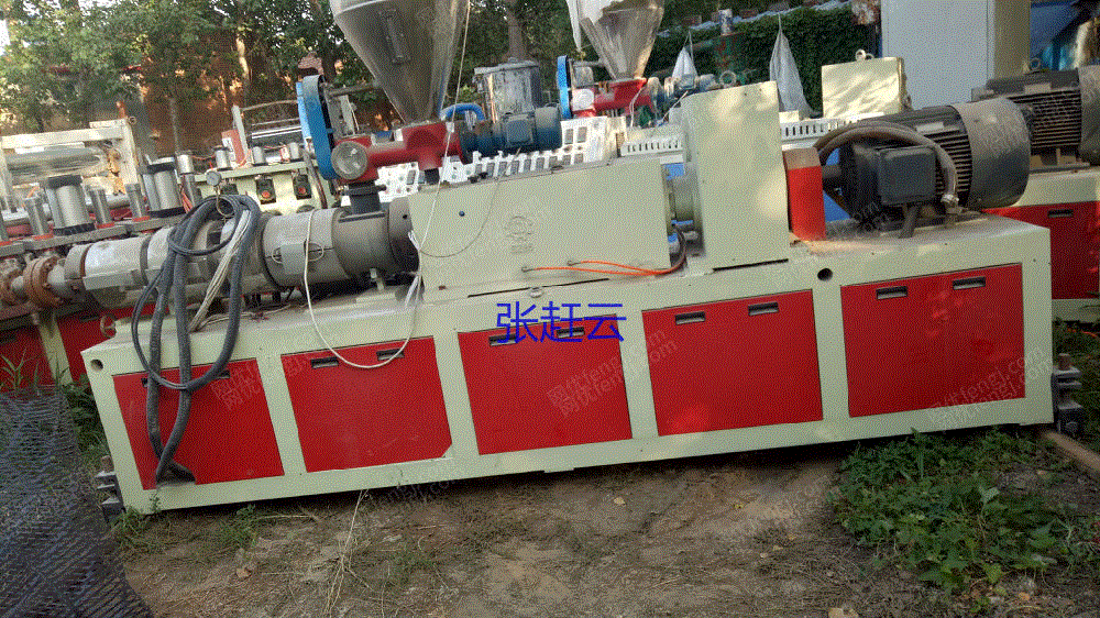 二手?jǐn)D出片材機(jī)回收