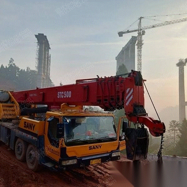 转让库存一台三一五十吨零九的吊车德阳户