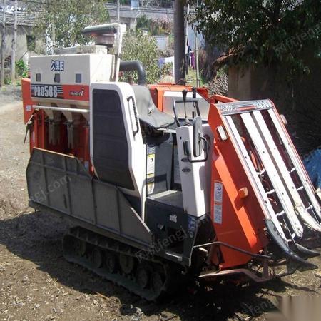 辽宁锦州出售久保田588i收割机 60000元