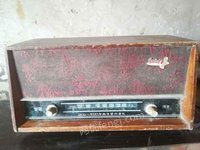 红灯QD602台式收音机出售