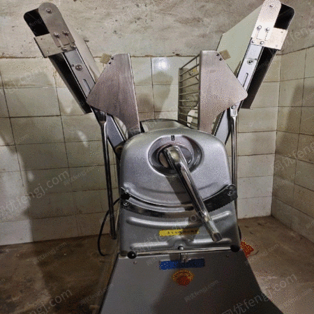 贵州贵阳转让面包设备烘焙蛋糕机器 88888元