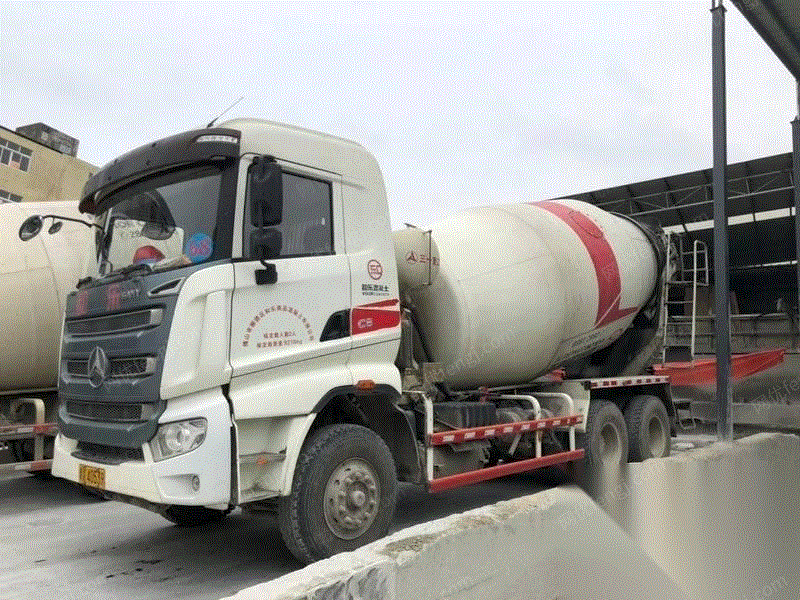 广东深圳出售8台大12方三一国4搅拌车 28万元
