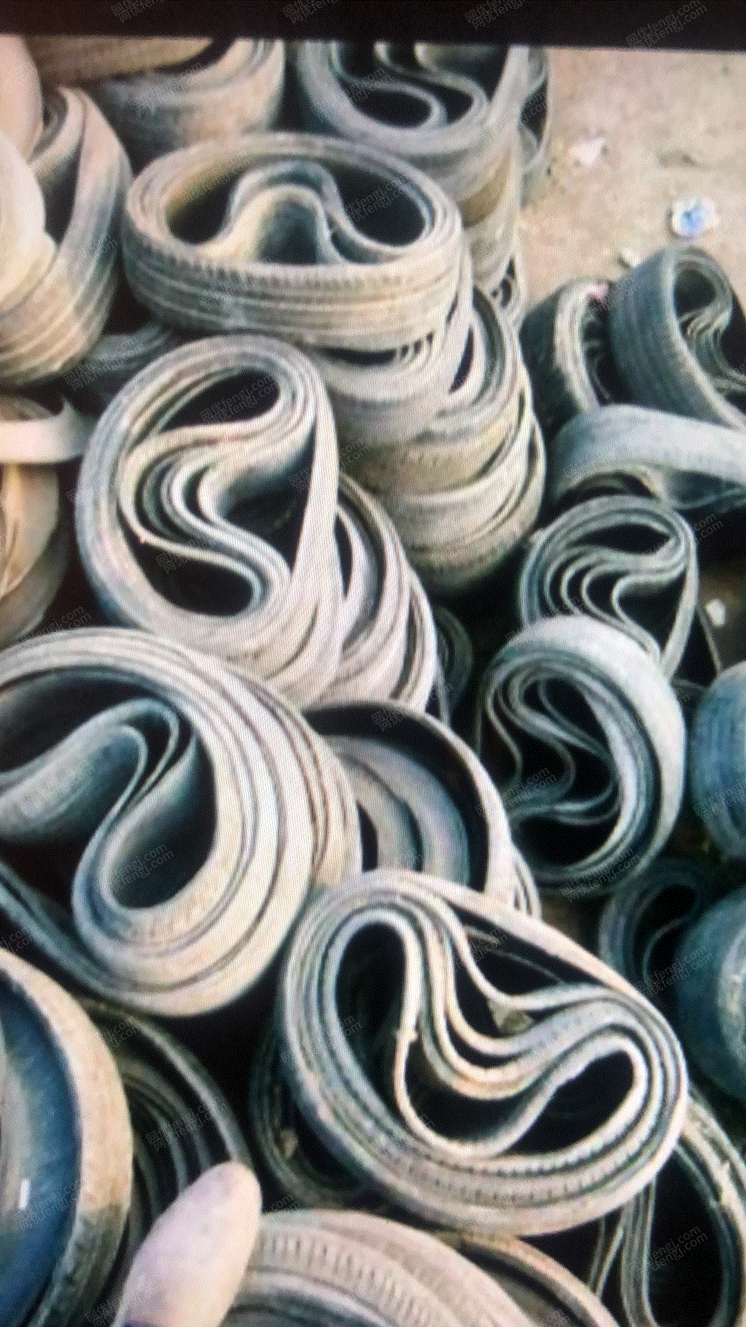 出售废旧轮胎,以及胶块