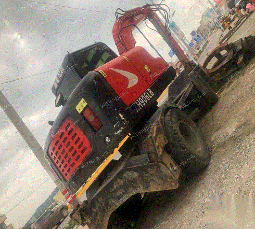 广西柳州鑫豪挖掘机出售162万元