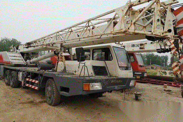 河南安阳出售08年中联25吨吊车