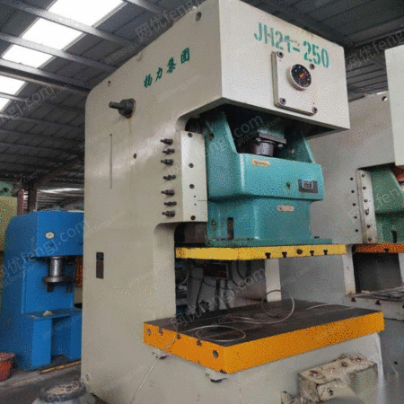 河北沧州扬锻250吨气动冲床出售