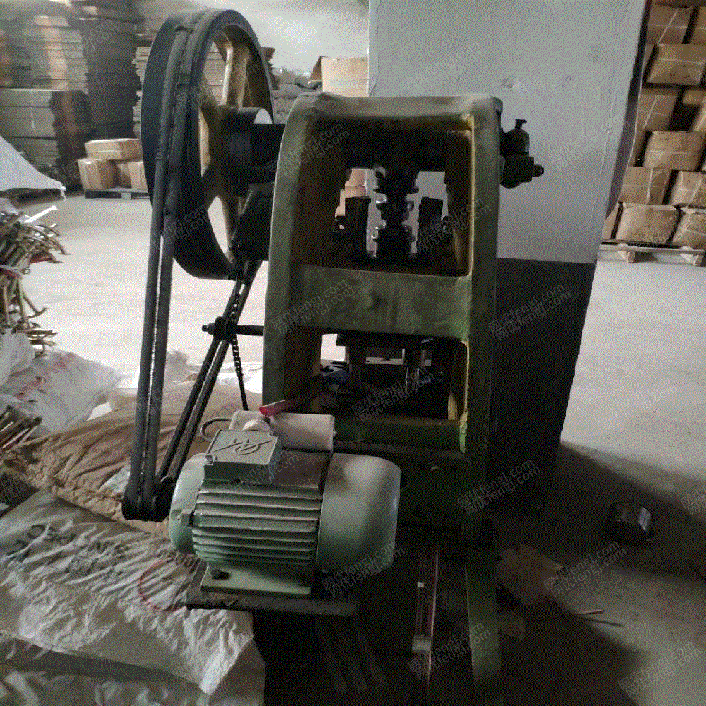 山东临沂低价出售5吨二手冲床