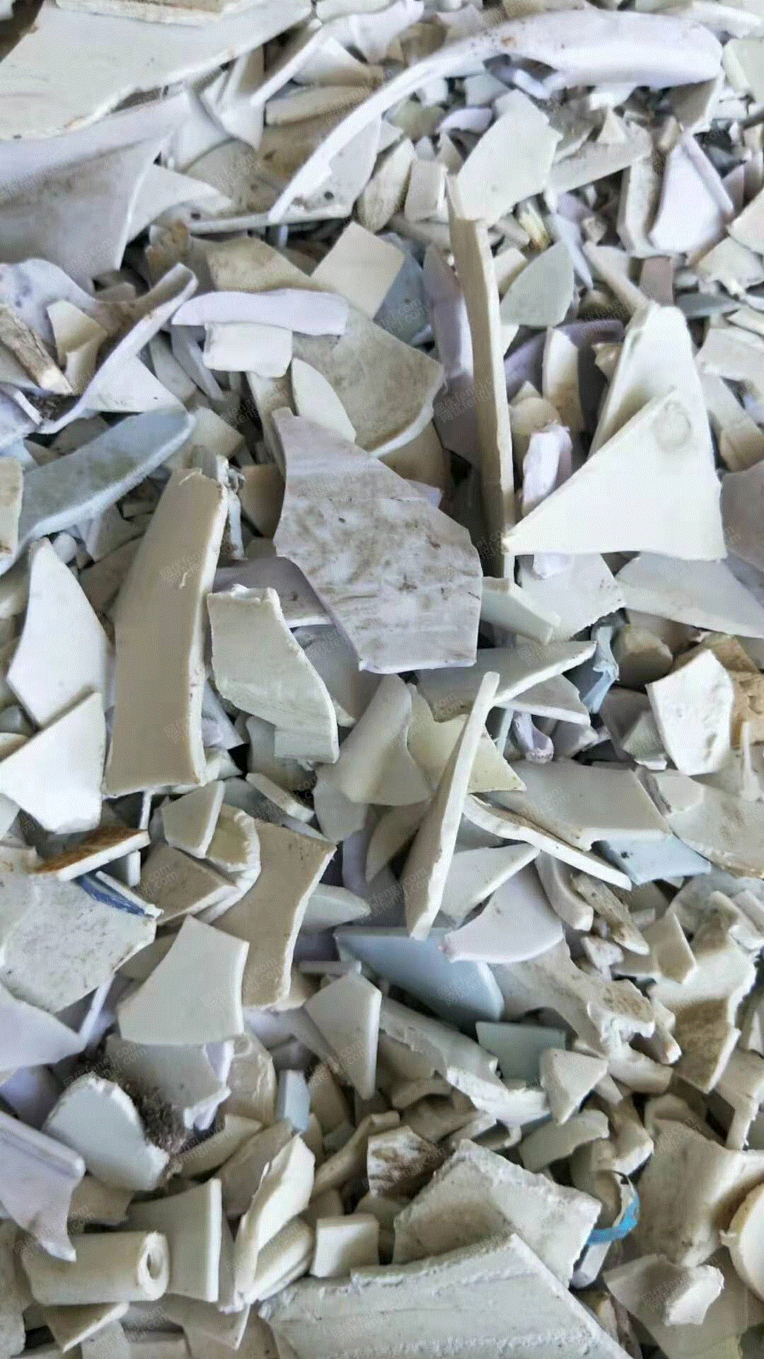 出售进口瓷白abs冰箱破碎料