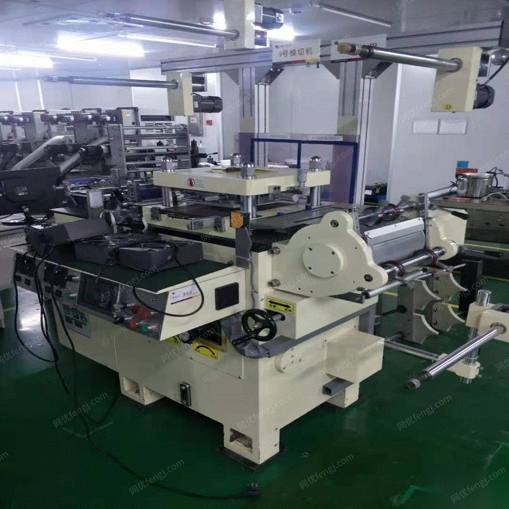 广东深圳转让飞新达270电脑数控模切机