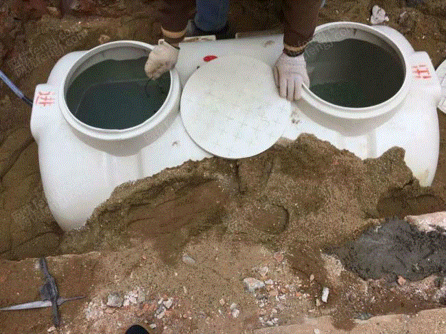 出售农村用的玻璃钢化粪池 环保厕所设备价格