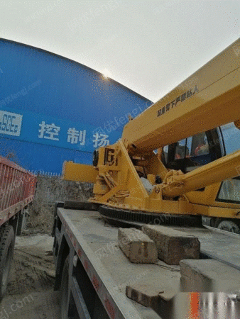 山东菏泽转让新飞工,12吨吊车