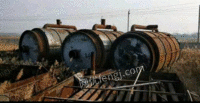 河北沧州出售炼油转炉设备8套