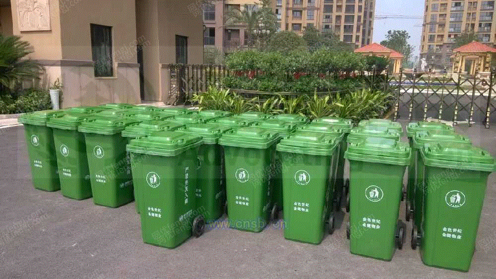 垃圾桶设备出售