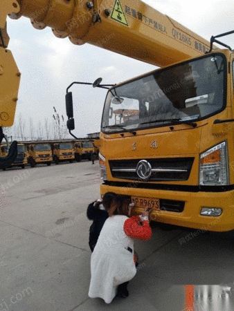 山東聊城轉讓吊車國五現車,需要的朋友加信