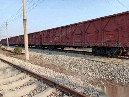 山东日照出售火车c62车皮5节 17000元