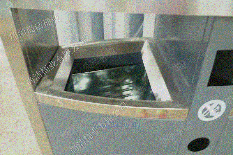 垃圾桶设备回收