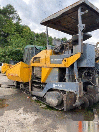 二手摊铺机出售