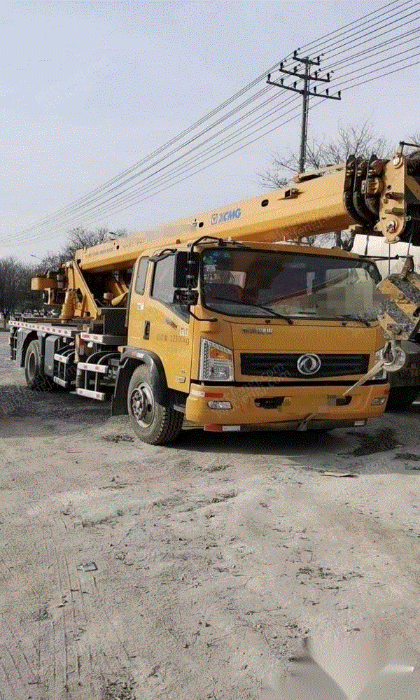 天津河西区出售x8吨吊车