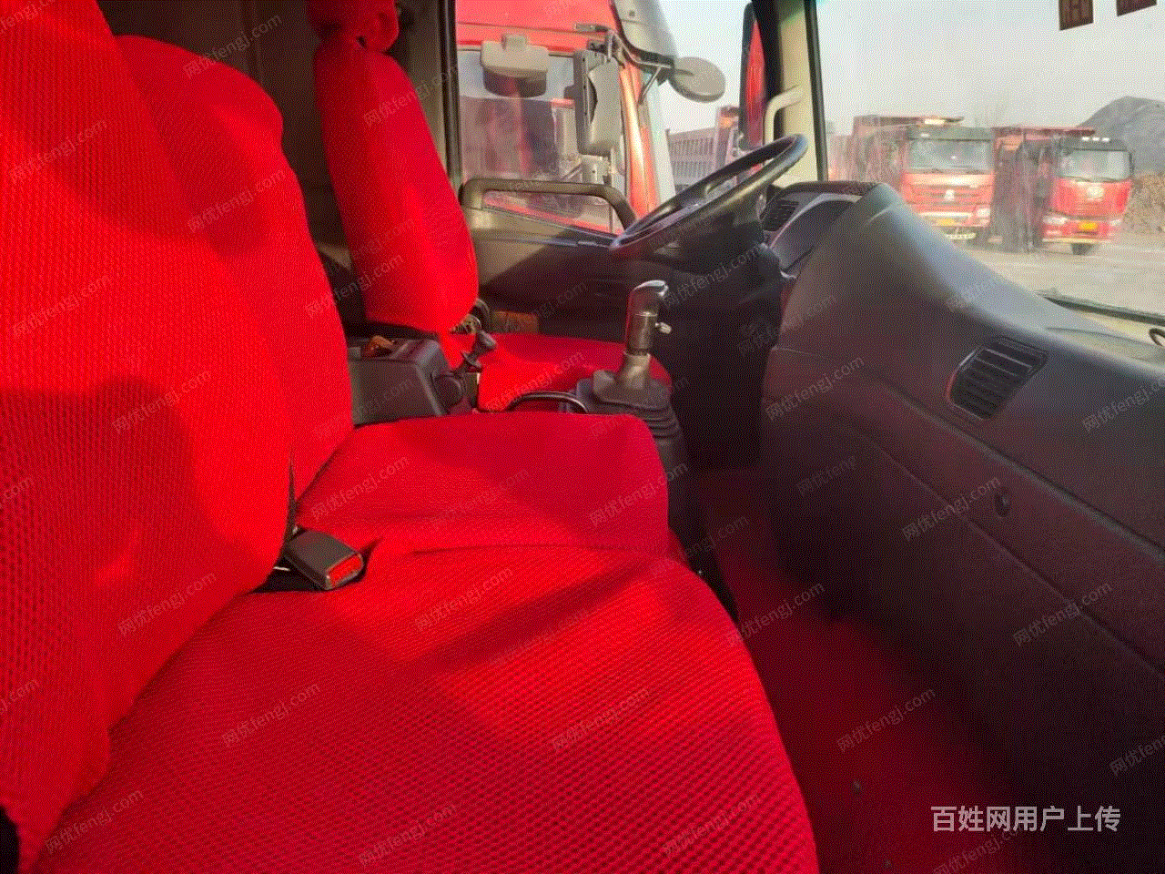 许昌多台18年12月陕汽轩德x6自卸车270马力出售