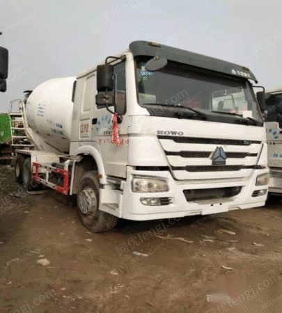 二手搅拌车出售