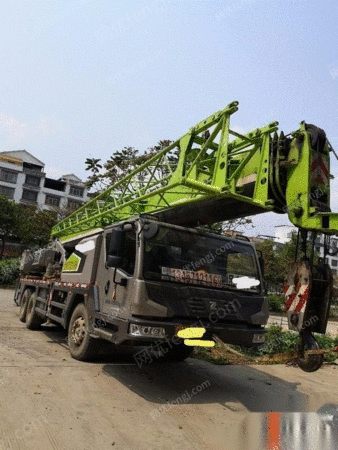 广西南宁转让2018年8月份中联ztc251v吊车一手车