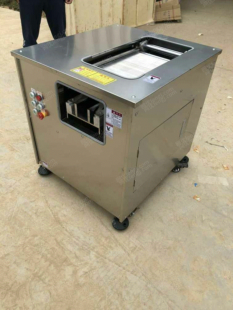 二手肉制品加工设备出售