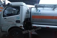 湖北鄂州诚意转让8吨油罐车，自己用的，保养好，手续齐全