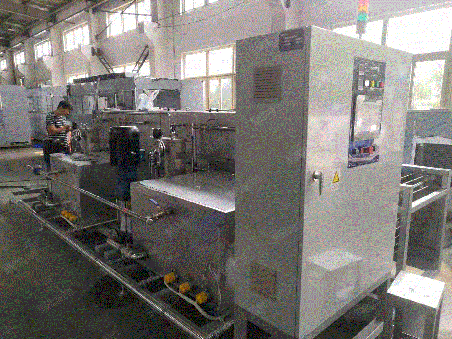 出售在线通过式塑料制品高压喷淋清洗机 清洗设备回收