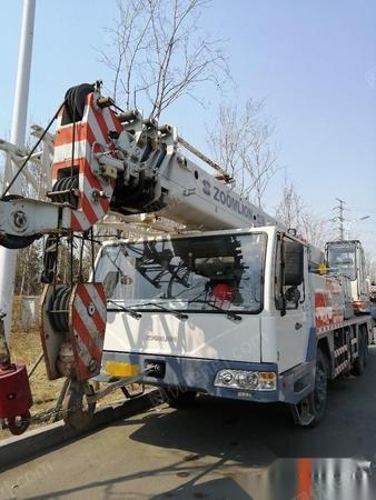 吉林长春出售2010年中联25吨吊车4节臂推杆