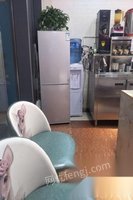 云南昆明奶茶店设备转让 10000元