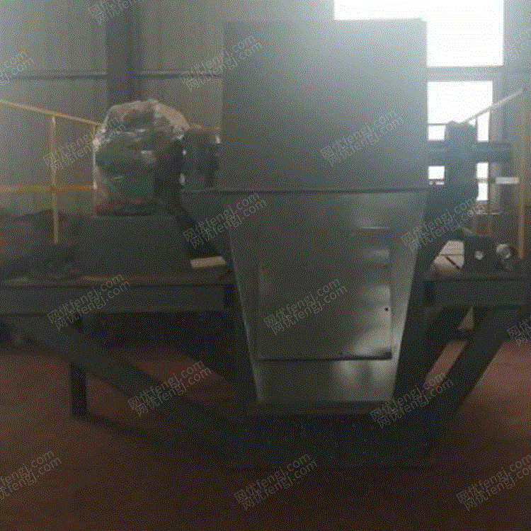 供应鸿成环保 垂直斗式提升机 碳钢斗式提升机 性价比高 提升设备出售