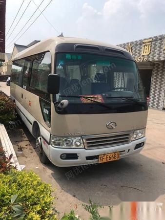 江苏南通转让厦门金龙客车19座中型b1可开